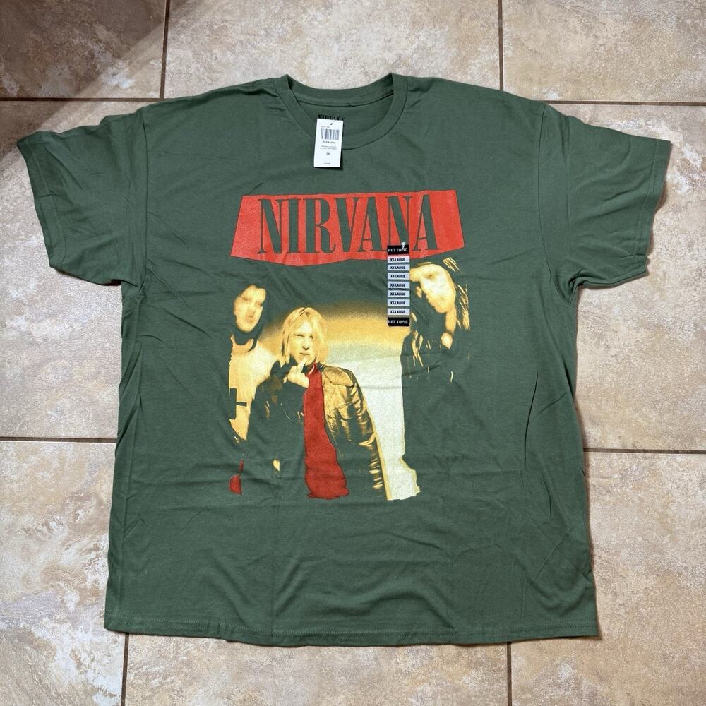 Nirvana Blurry Group Photo T-Shirt Green Size 2XL New With Tags